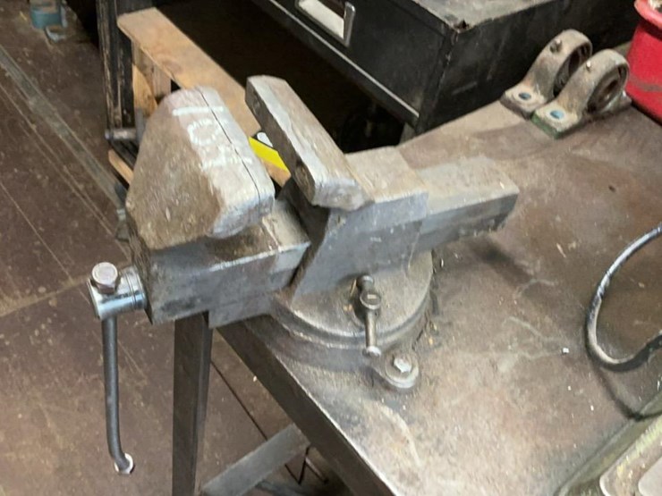 #104-•-steel-work-table,-vise,-and-drill-press-image-19