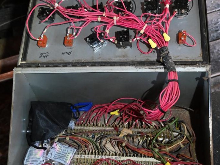 #170-•-corley-10-head-drop-saw-trimmer-image-57