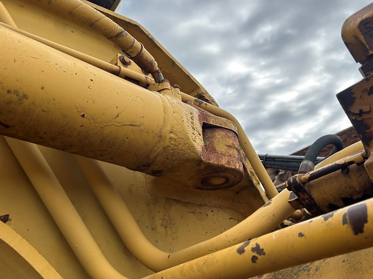 caterpillar-615c-image-45