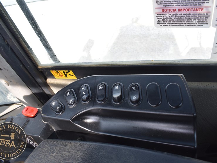 2021-komatsu-wa380-8-image-52