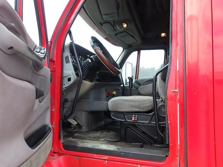 2006-peterbilt-387-image-27