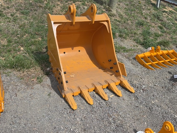 caterpillar-320-image-1