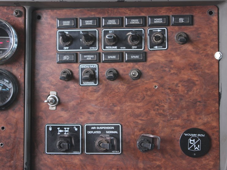 2004-kenworth-t800-image-50