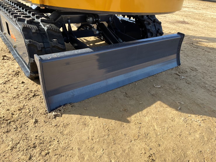 #1036-•-new-ats-rt15r-mini-excavator-image-30