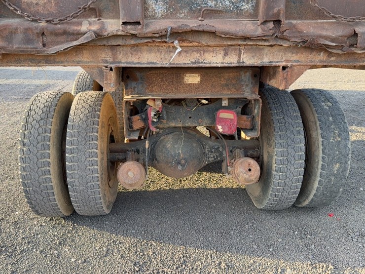 1988-ford-l8000-image-10