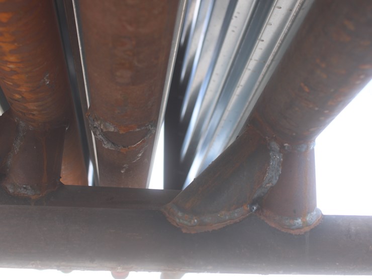 international-830-image-37