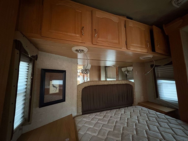 2007-freightliner-alfa-diesel-pusher-motorhome-(37,286-miles)-image-39