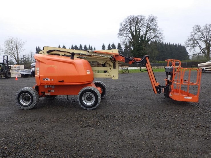 2015-jlg-450aj-image-4