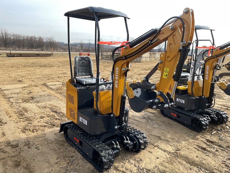 #1041-•-new-ats-rt12r-mini-excavator-image-3