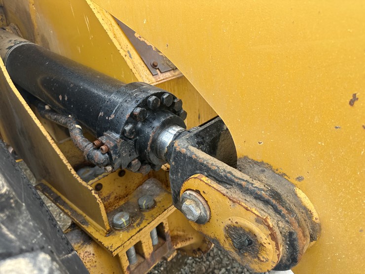 caterpillar-950gc-image-46