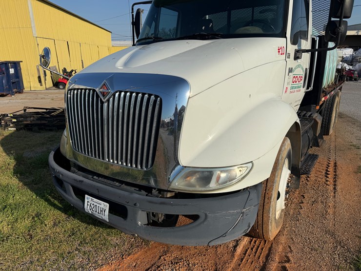 2005-case-ih-8600-image-2