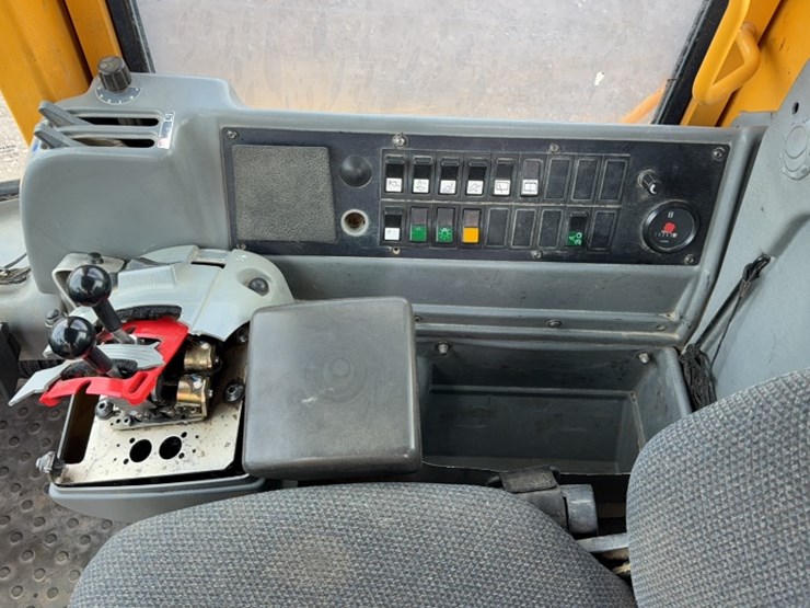 volvo-l180e-image-18