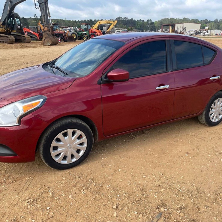 2019 Nissan Versa SV 4 Door Sedan (114,431 Miles)