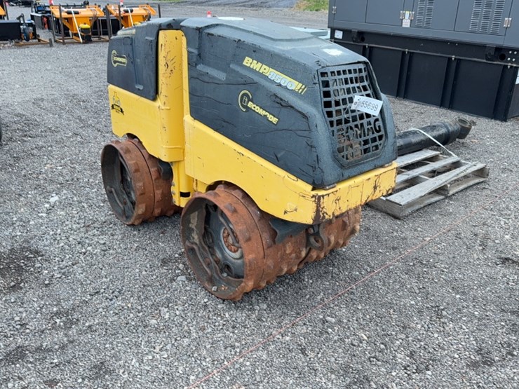#2095-•-bomag-8500-trench-compactor-image-2