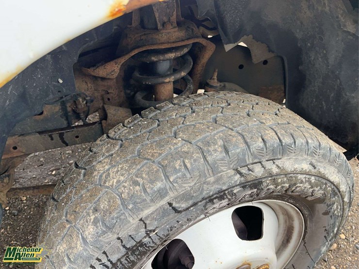 2011-dodge-3500-image-10