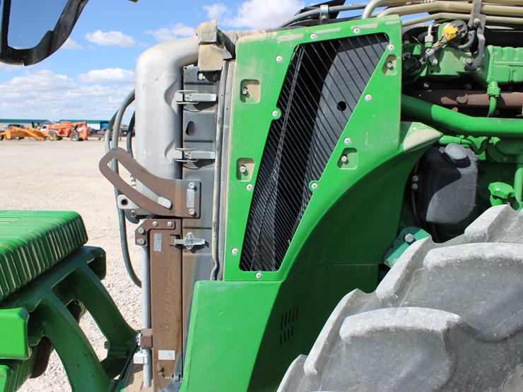 2012-john-deere-8270r-image-91
