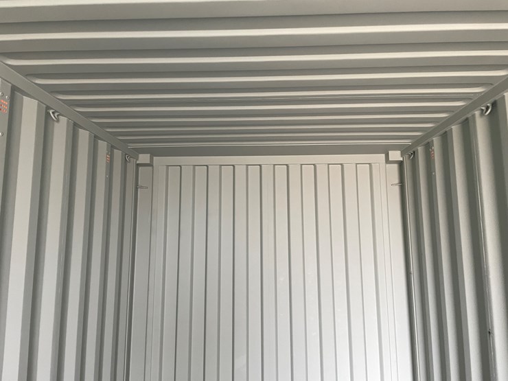 #115-•-20'-shipping-container-image-11