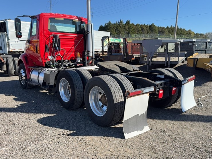 2007-international-8600-image-9