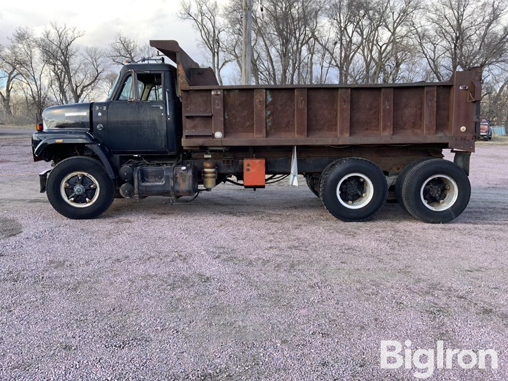 1975-international-fleetstar-image-8