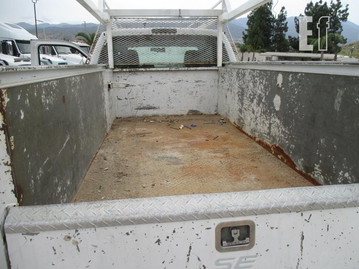 2015-ford-f350-xl-image-14