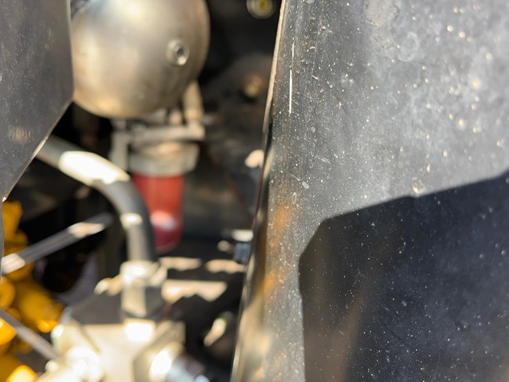 2016-kubota-m6-131-image-35