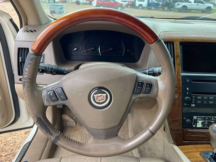 2005-cadillac-sts-4-door-sedan-(225,311-miles)-image-12