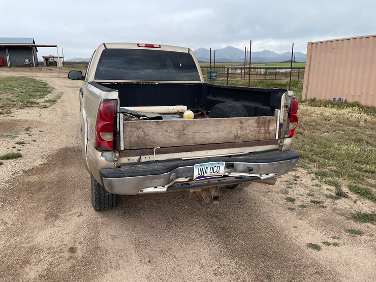 #4006-•-2005-chevy-crew-cab-truck-(az-title)-image-11