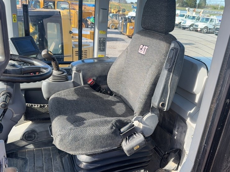 caterpillar-930-image-13