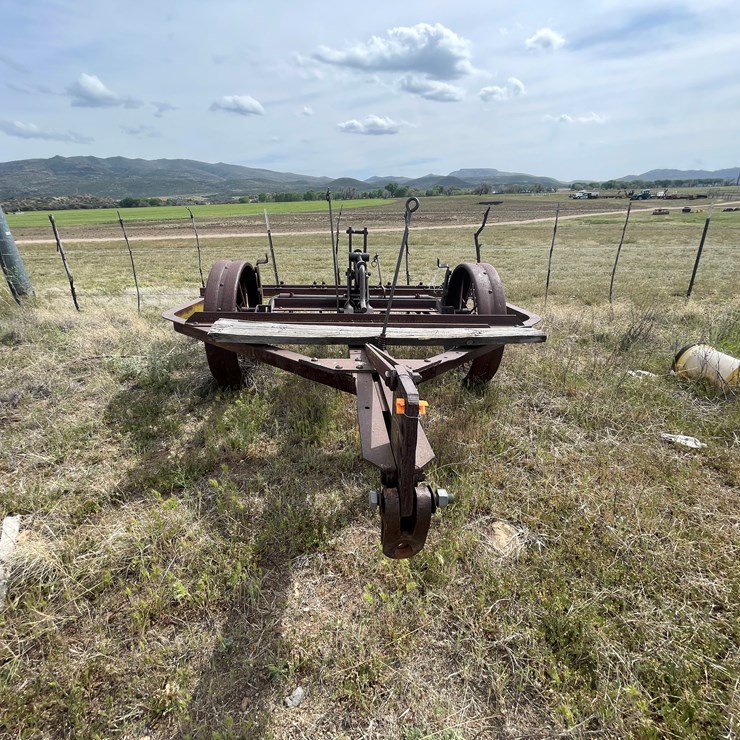 #4085 • John Deere Steel Wheel Riper