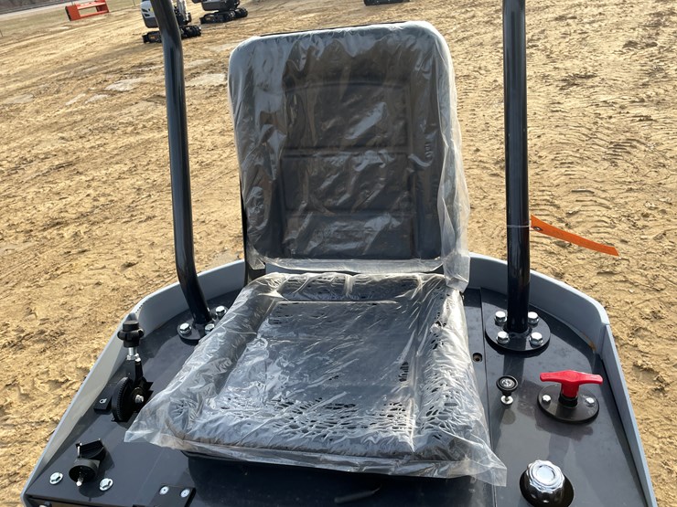 #1043-•-new-ats-d12d-mini-excavator-image-14