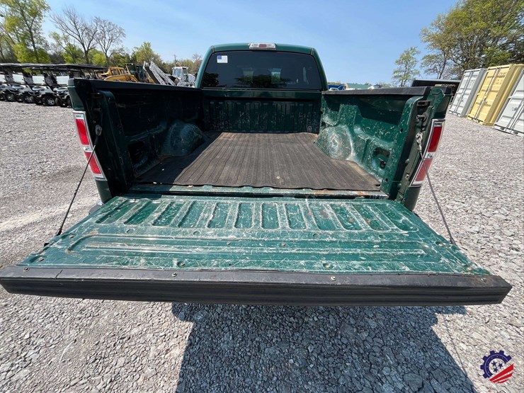 2011-ford-f150-xl-image-32