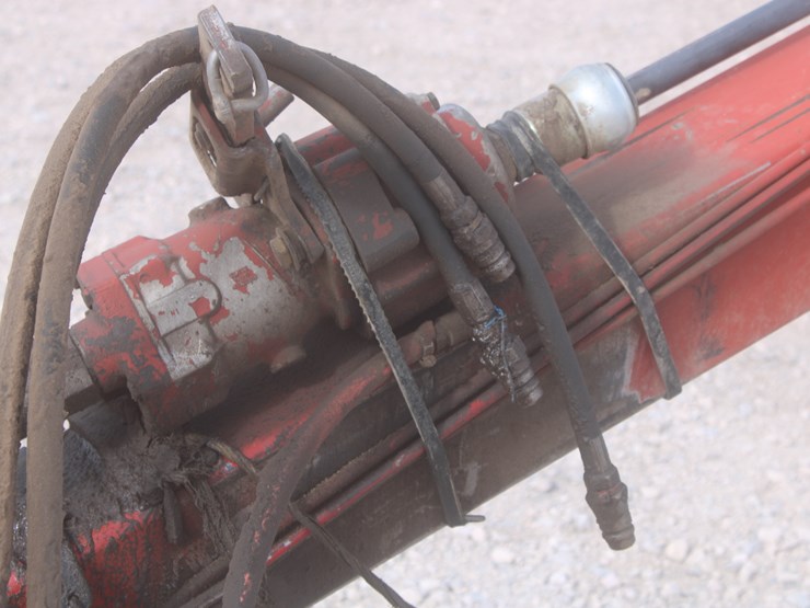 #1041-•-case-ih-8370-mower-conditioner-image-13