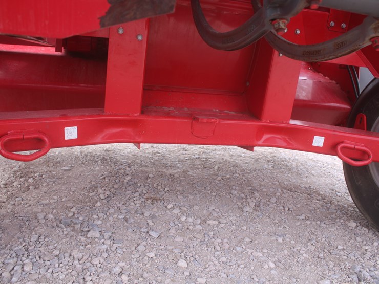 2015-massey-ferguson-1840-image-44