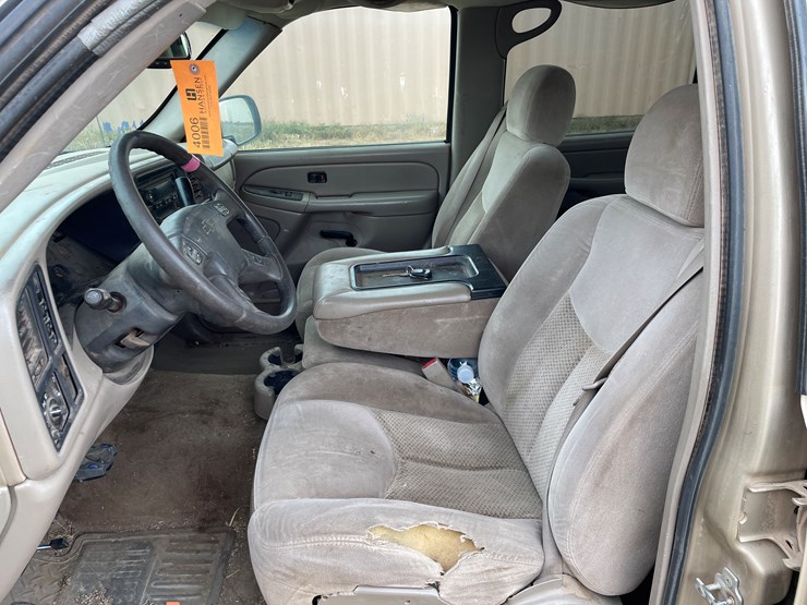 #4006-•-2005-chevy-crew-cab-truck-(az-title)-image-21