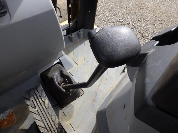 2014-caterpillar-430f-it-image-43