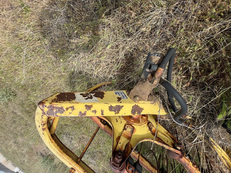 new-holland-260-image-13