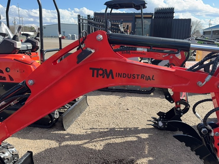 #1098-•-2025-tpm-18hs-mini-excavator-image-5