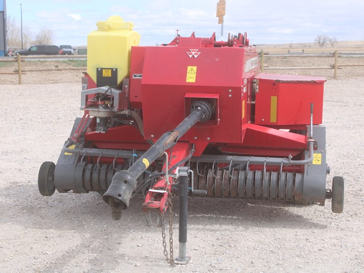 2015-massey-ferguson-1840-image-4