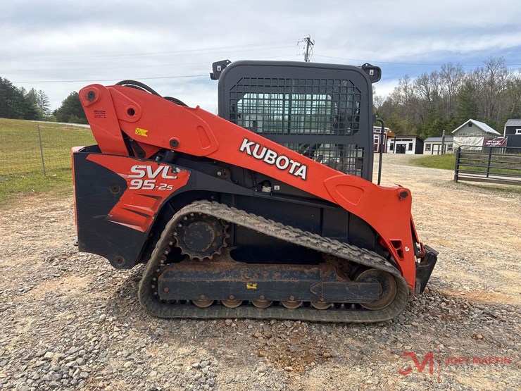 2017-kubota-svl95-2s-image-3