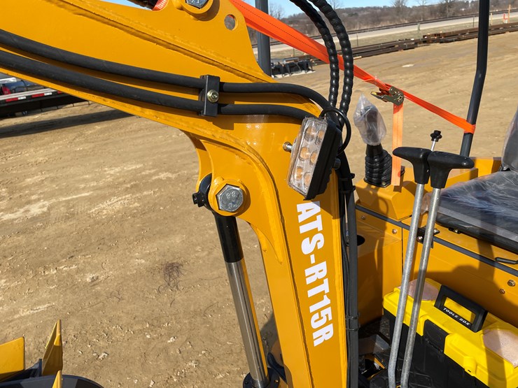 #1036-•-new-ats-rt15r-mini-excavator-image-27