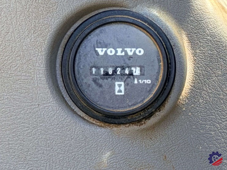 2017-volvo-ec300el-image-4