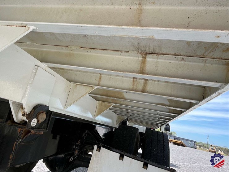 2025-kenworth-t380-image-65