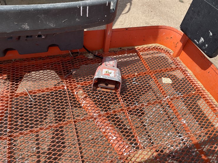 #3999-•-jlg-lift-600-aj-image-41