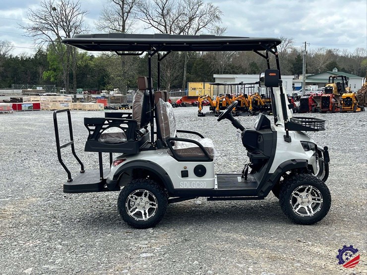 2025-sdlanch-sdlgc80-4-seat-electric-golf-cart-image-5