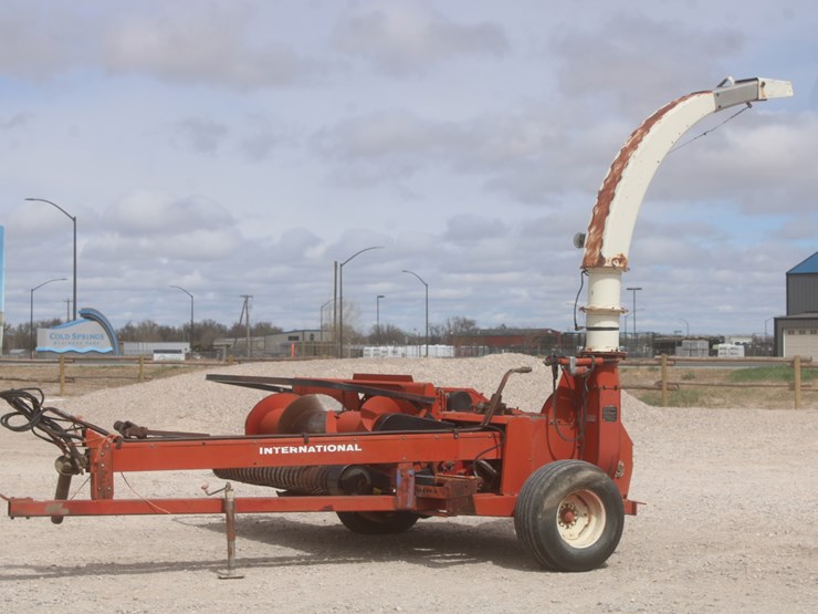 international-830-image-1