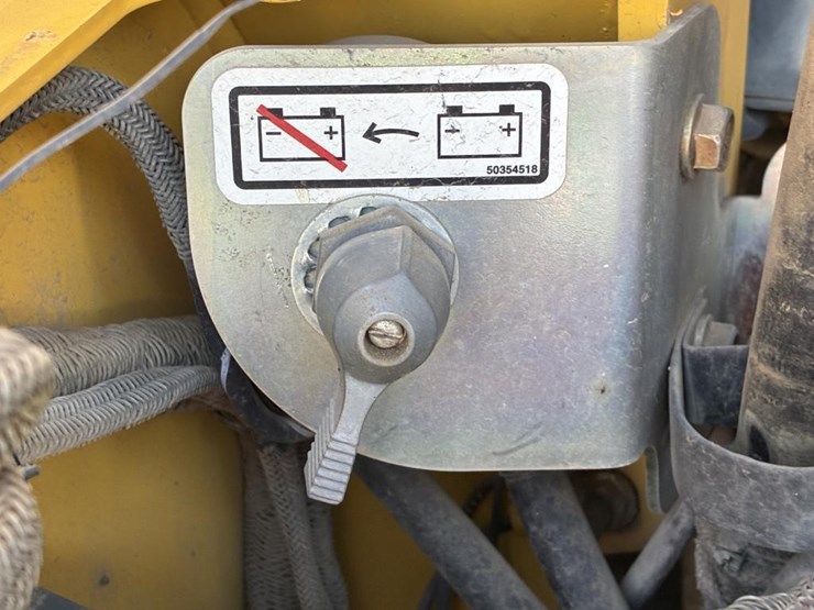 2012-yanmar-s190r-image-23