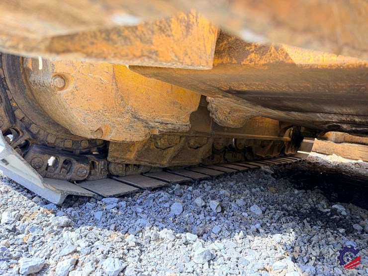 2018-komatsu-d51exi-24-image-16