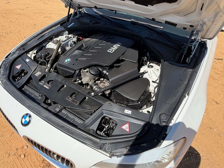 2011-bmw-528i-4-door-sedan-(178,025-miles)-image-21