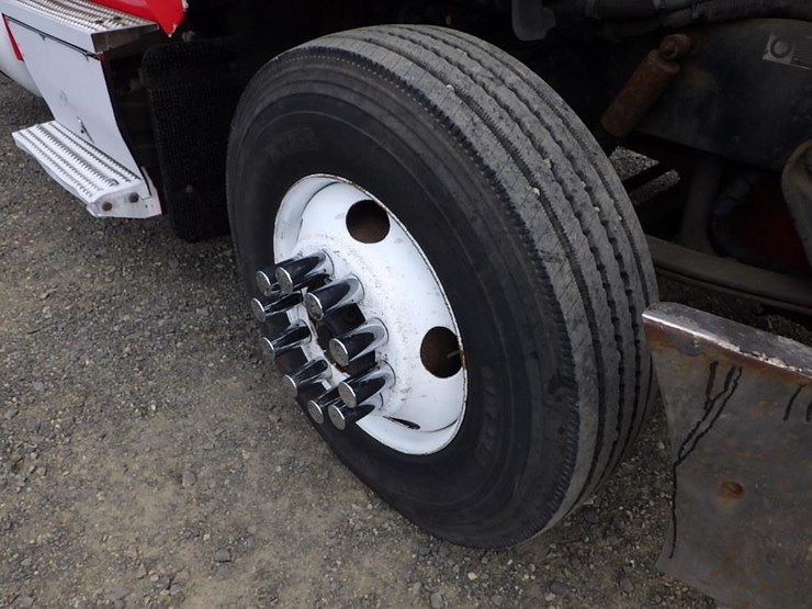 2006-peterbilt-387-image-23