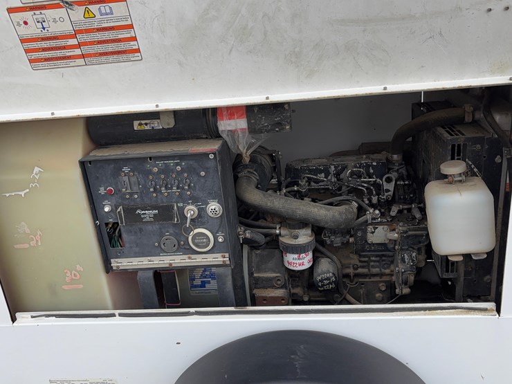 2012-magnum-mlt3060m-light-plant-image-3